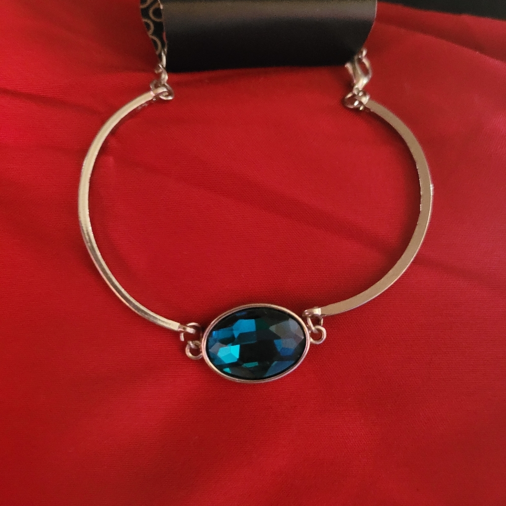 NEW blue Paparazzi Bracelet